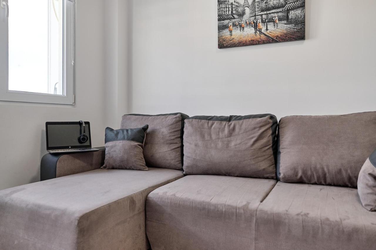 Cozy Apartment With Balcony On The Black Sea- Part Of The Family 'Vicki Apart Varna Dış mekan fotoğraf