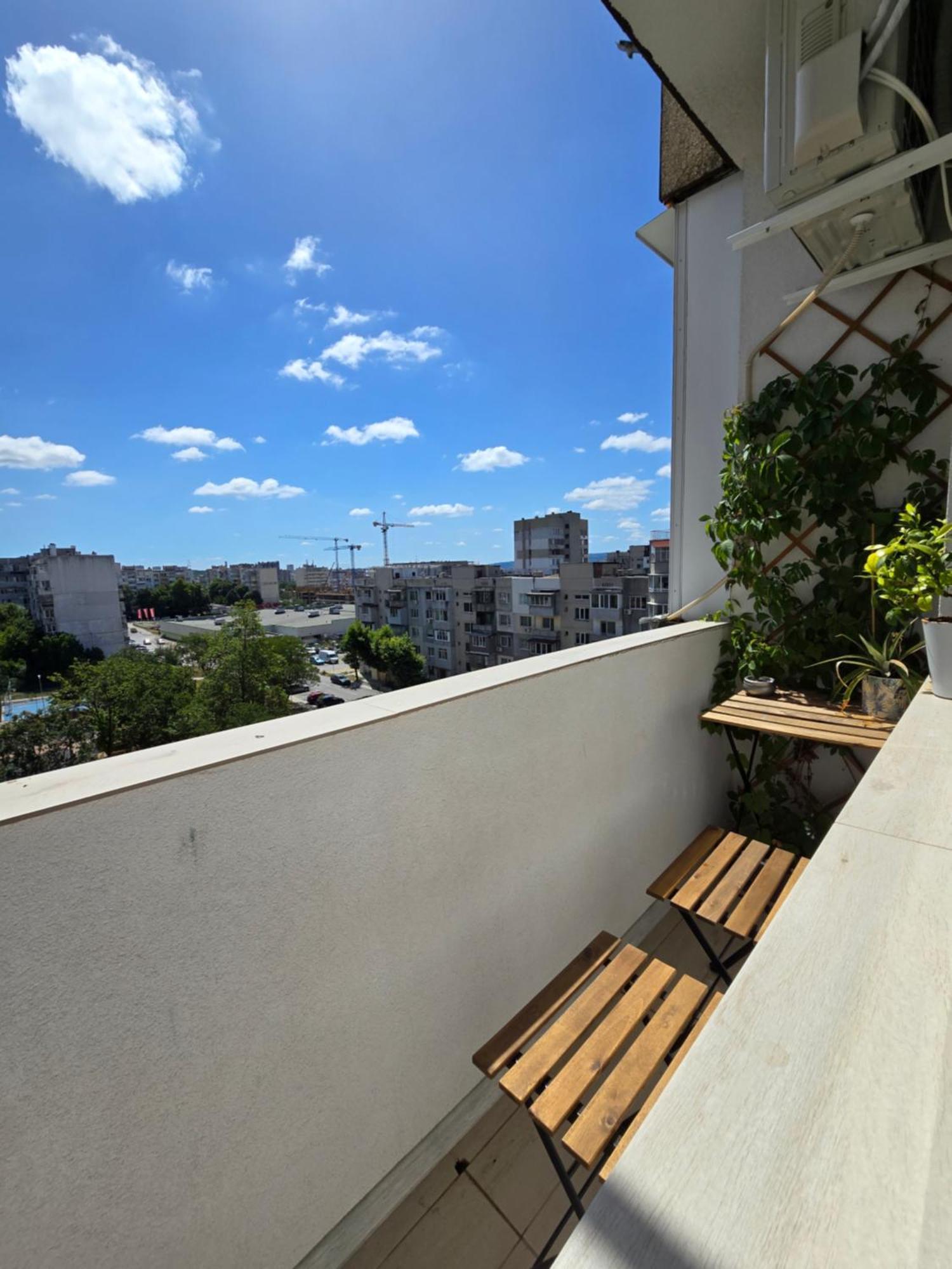 Cozy Apartment With Balcony On The Black Sea- Part Of The Family 'Vicki Apart Varna Dış mekan fotoğraf